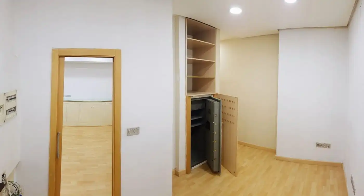 Local comercial en venta en Avenida ESTACIÓN 5, imagen 8