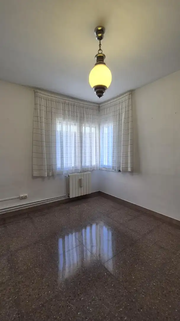 Dormitori de Casa o xalet de lloguer en Castellar del Vallès amb Calefacció, Jardí privat i Alarma