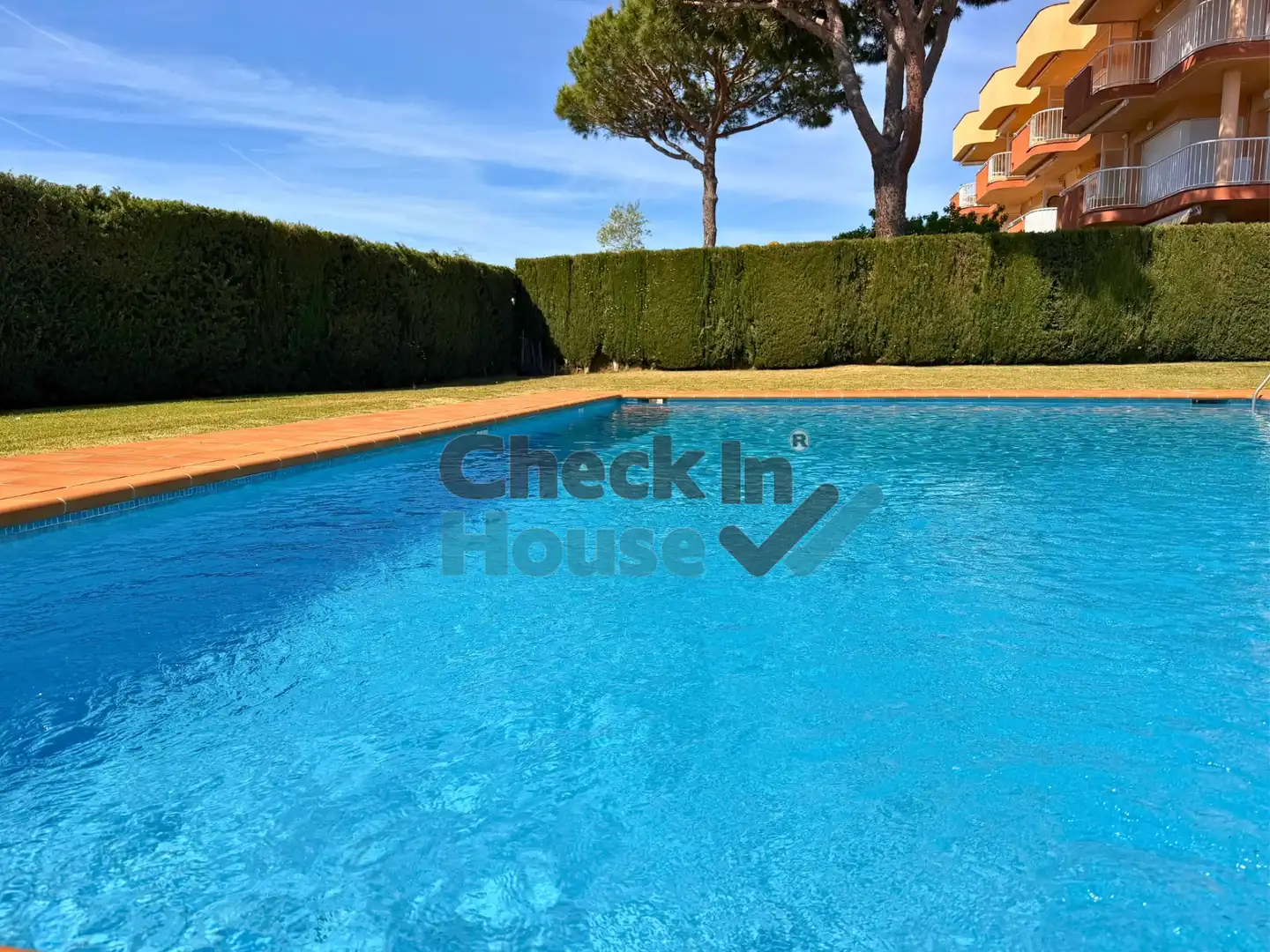 Piscina de Planta baja en venta en Castell d'Aro, Platja d'Aro i s'Agaró con Aire acondicionado, Jardín privado y Trastero