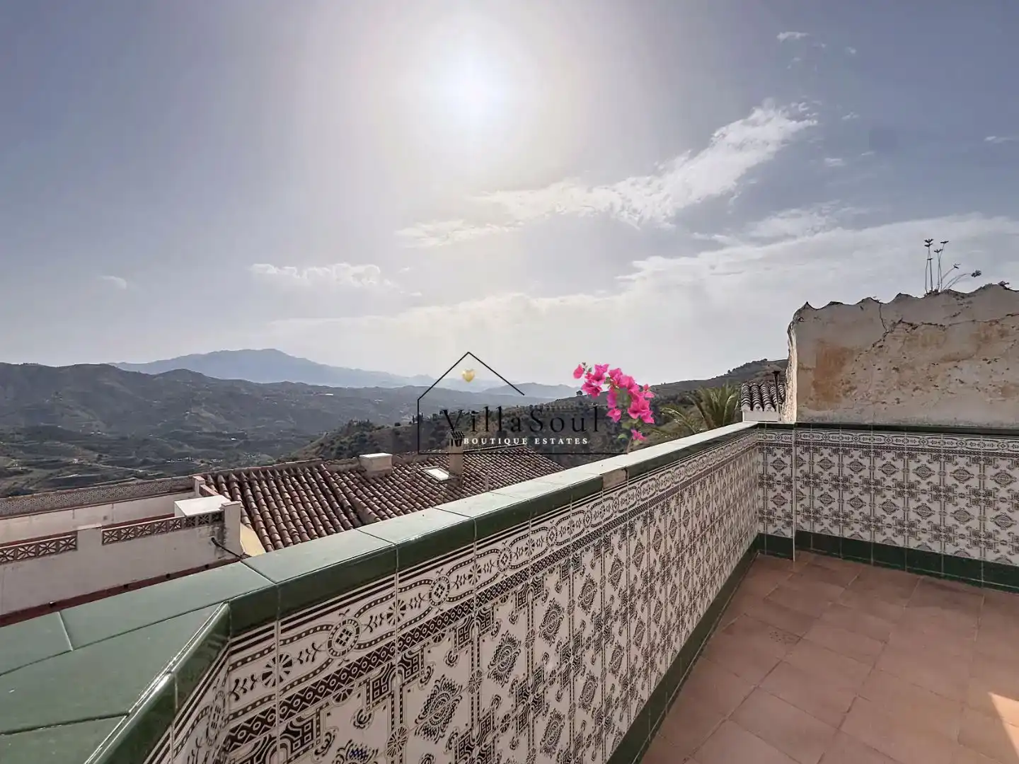 Vista exterior de Casa adosada en venda en Cútar, Málaga