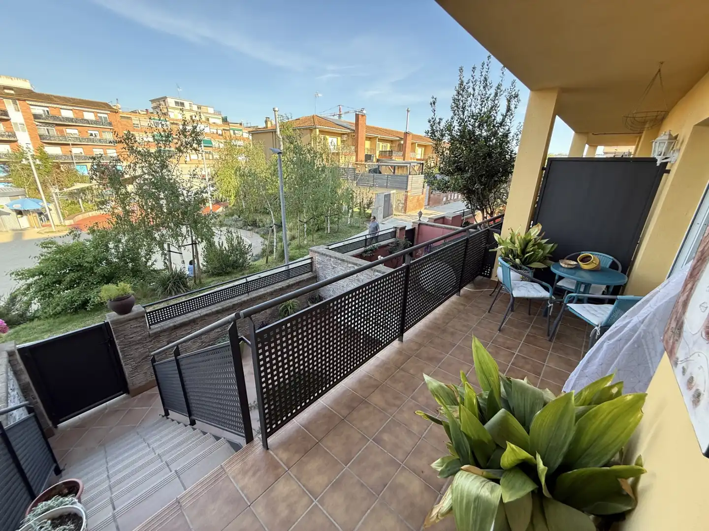 Casa aparellada amb terrassa en venda a Passatge Mare de Déu de Queralt, imagen 4