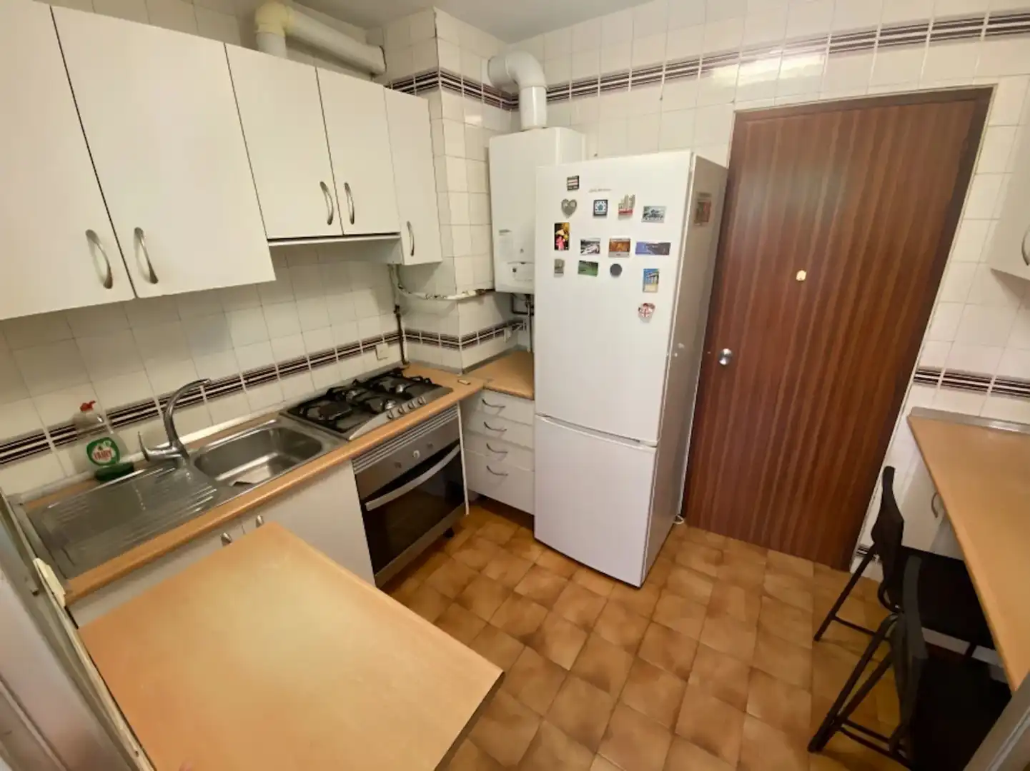 Kitchen of Flat for share in Usera