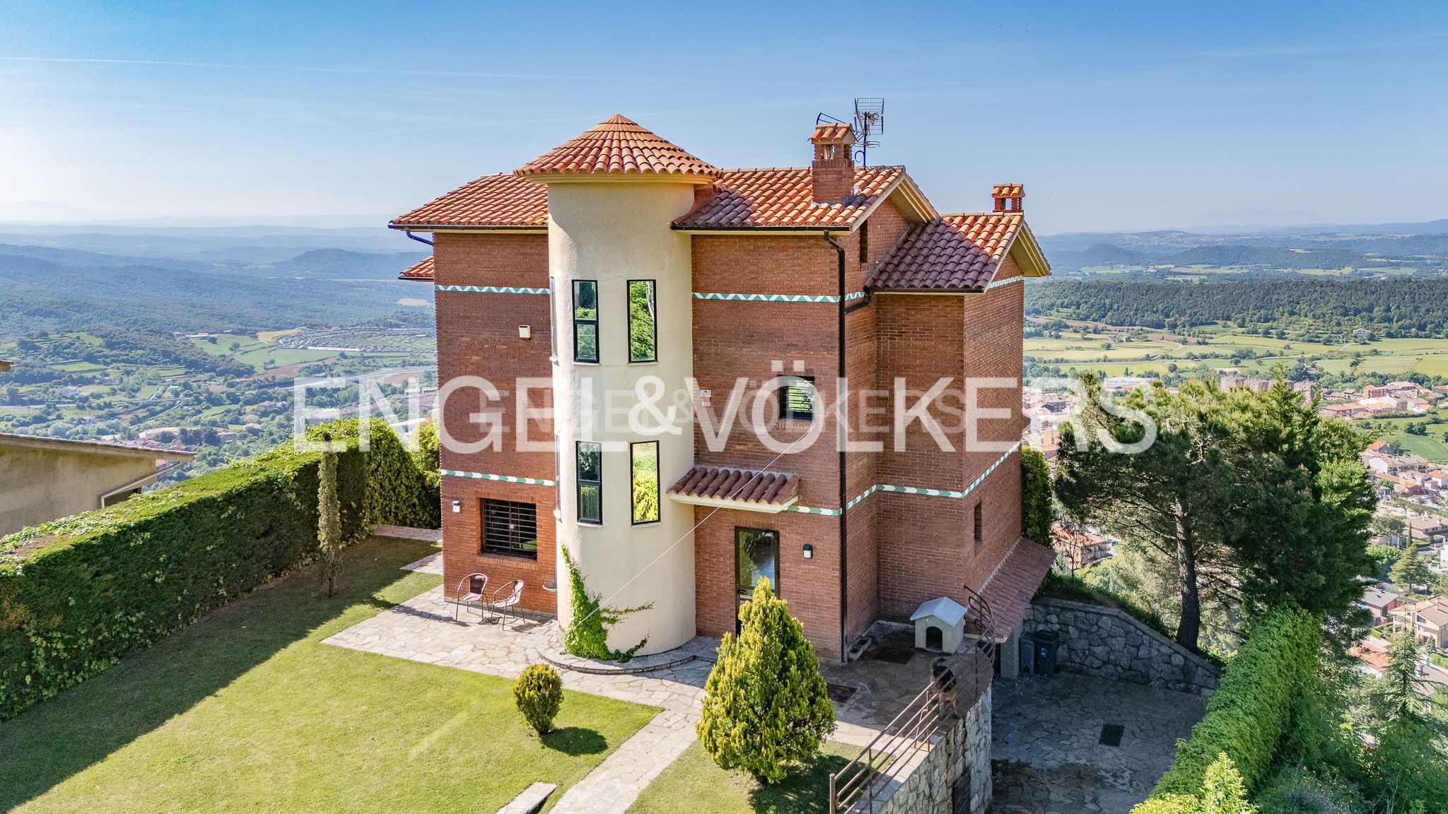 Exterior view of House or chalet for sale in Berga  with Heating, Private garden and Terrace
