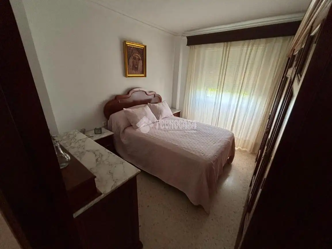 Habitación de Casa adosada en venta en Écija