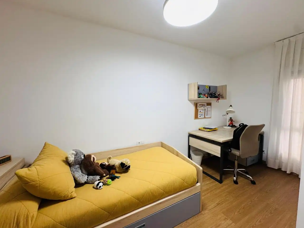 Habitación de Piso en venta en Sabadell con Aire acondicionado, Calefacción y Parquet
