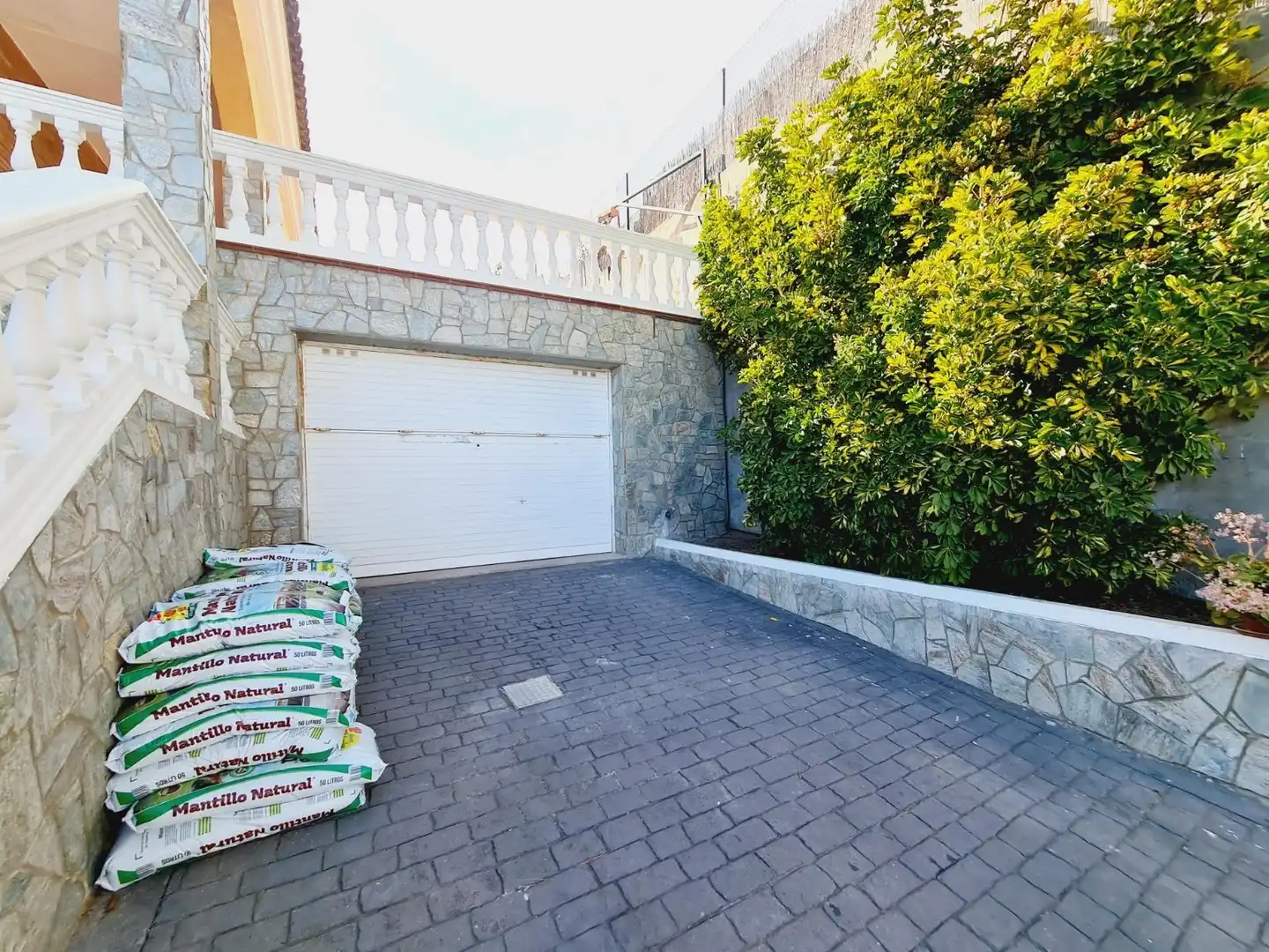 Parking de Casa o chalet en venta en Badalona con Aire acondicionado, Calefacción y Jardín privado