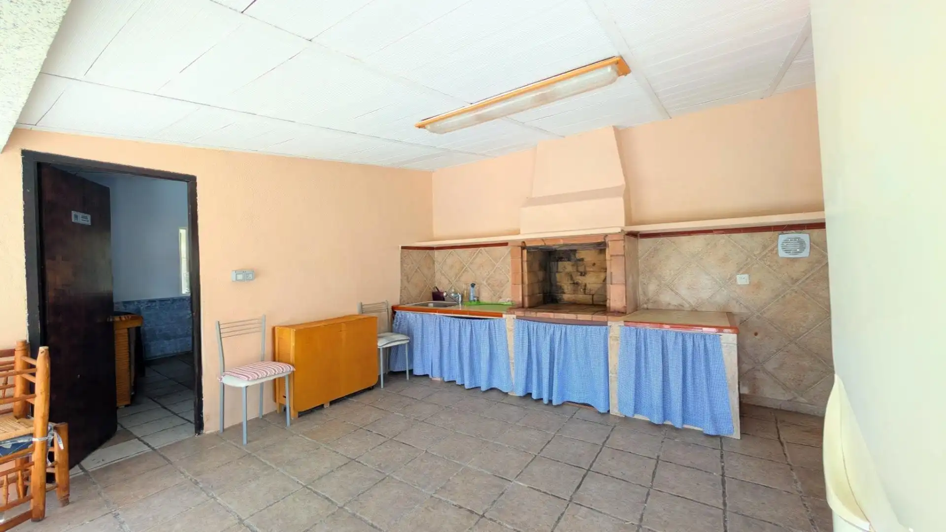 Cuina de Casa o xalet en venda en Elche / Elx amb Aire condicionat, Calefacció i Jardí privat
