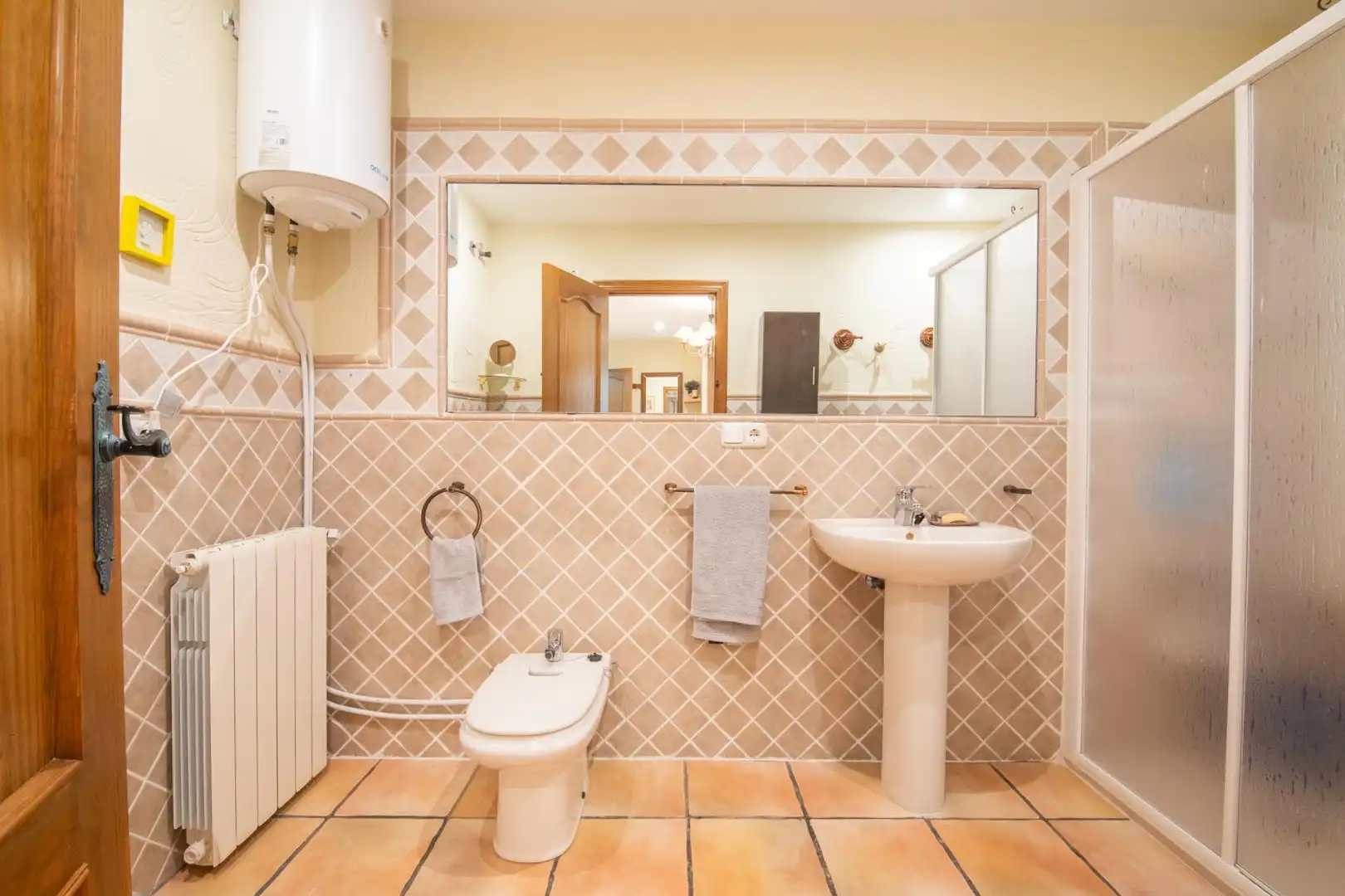 Bathroom of Houses for sale in Elche / Elx  with Air Conditioner, Heating and Private garden