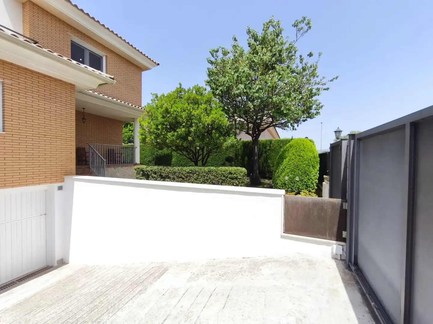 Chalet con terraza en venta en Carrer Varsòvia, imagen 2