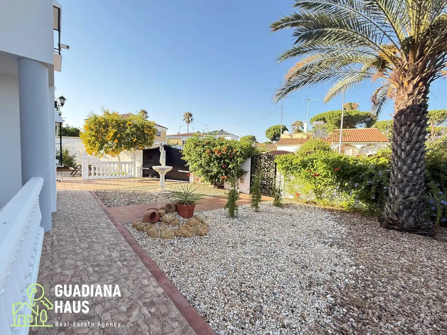Exterior view of Houses for sale in Isla Cristina  with Air Conditioner, Heating and Private garden