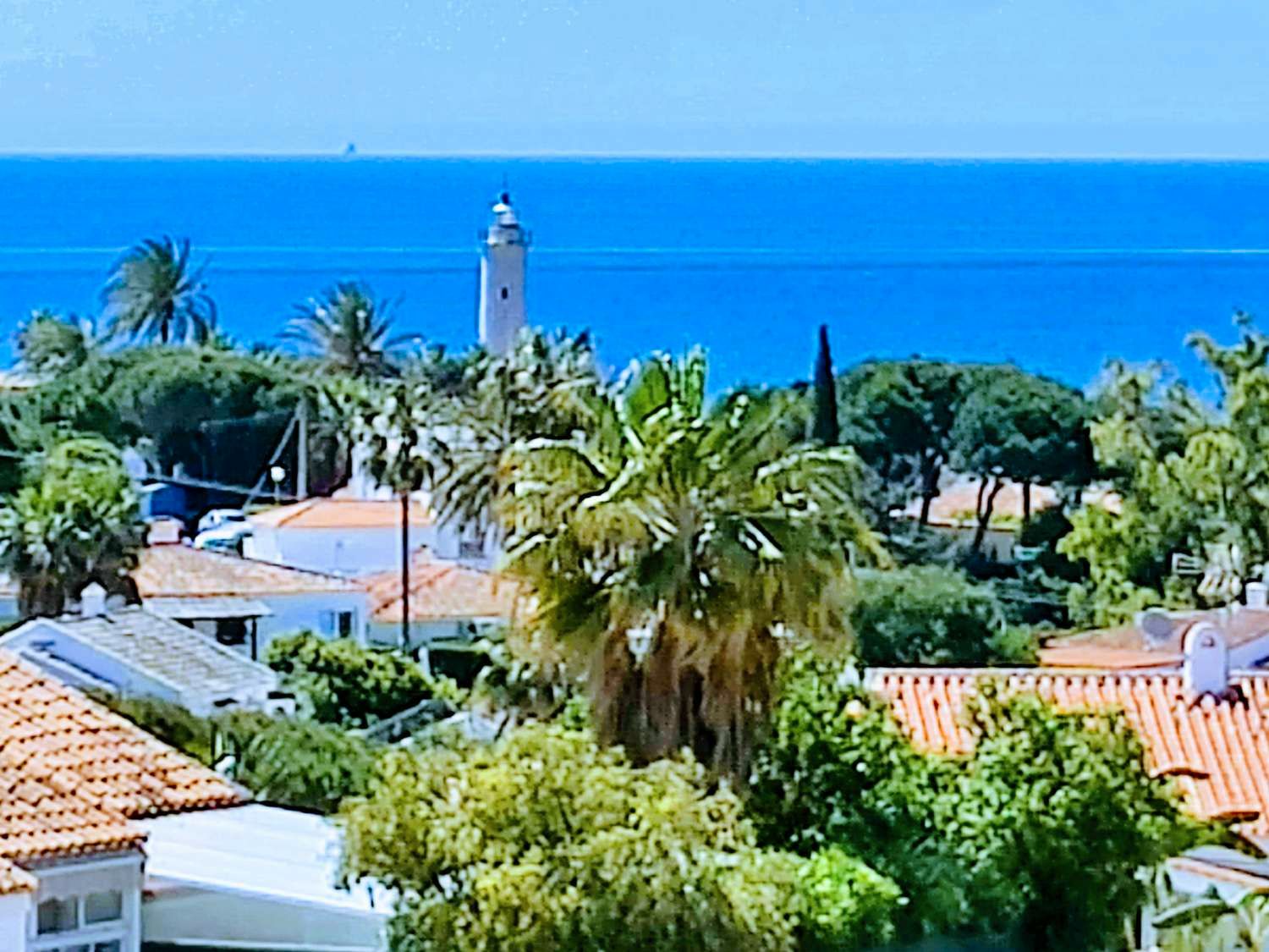 Vista exterior de Àtic de lloguer en Mijas amb Terrassa, Piscina i Moblat