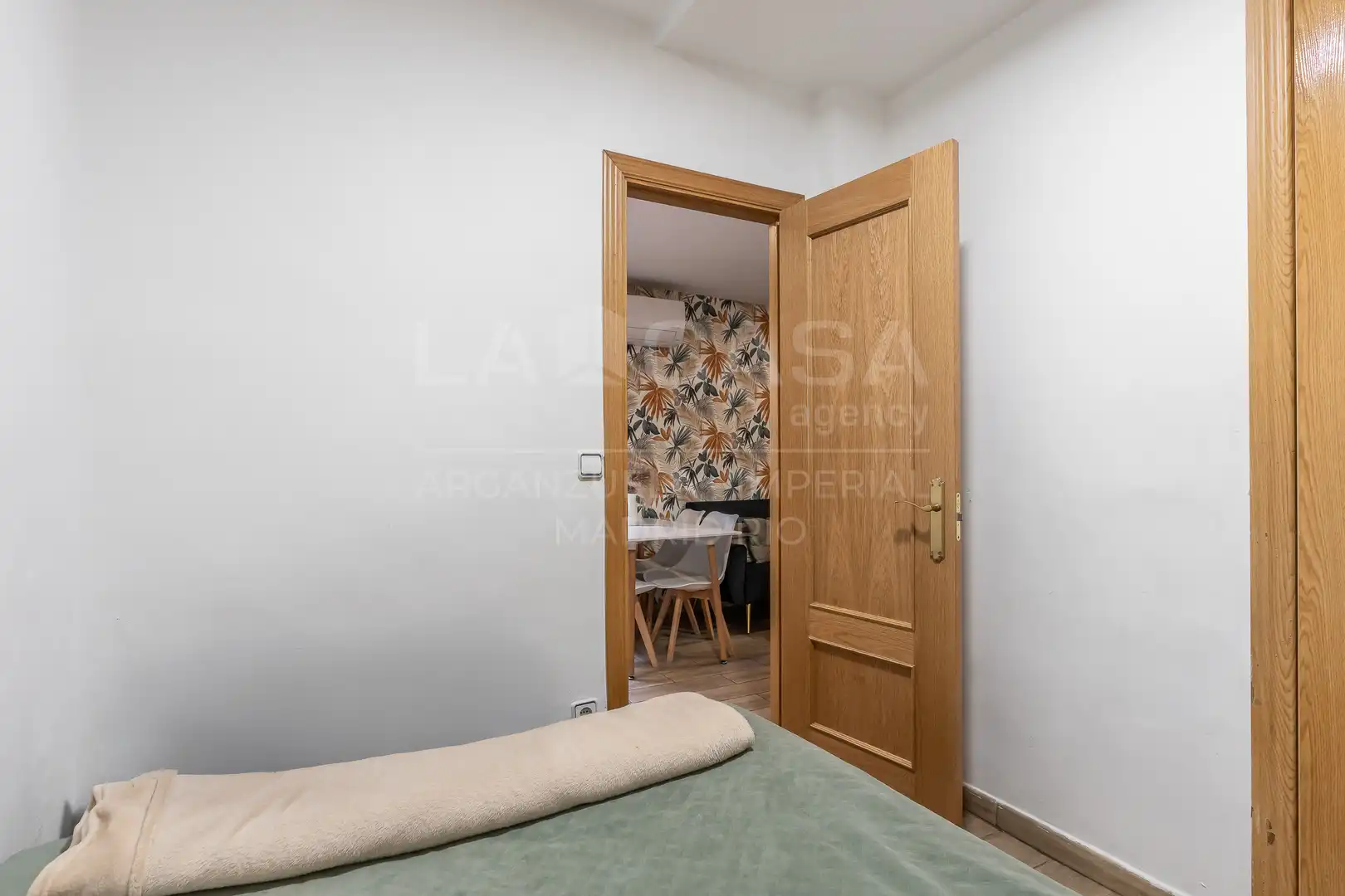 Flat for sale in Calle de Segovia, Imperial
