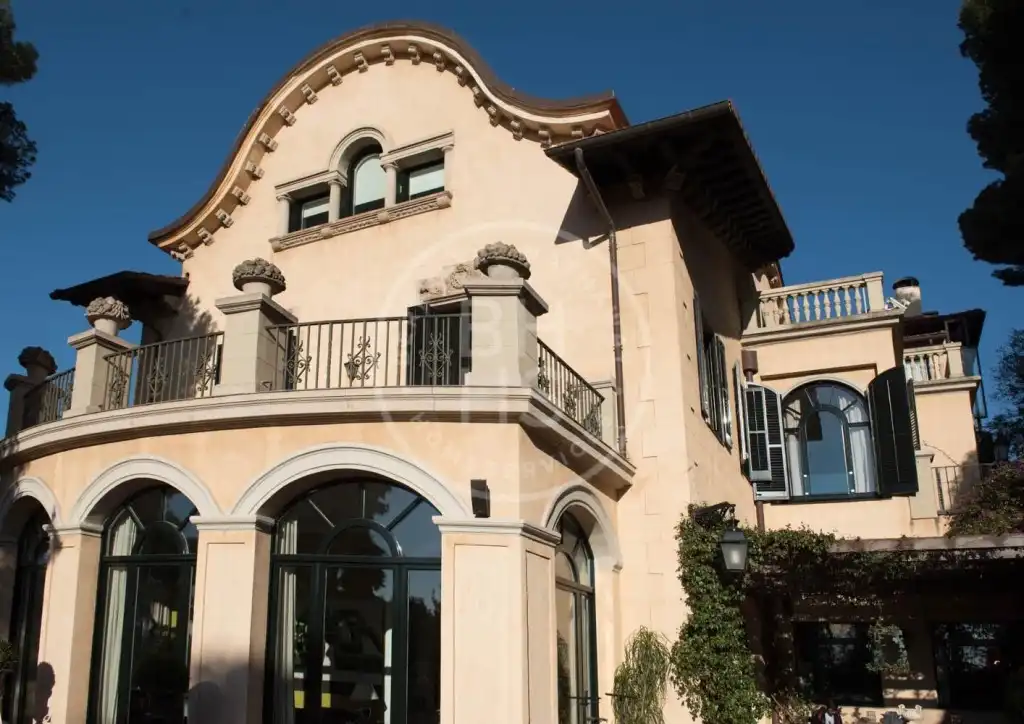 Exterior view of Houses for sale in Barcelona  with Air Conditioner, Heating and Terrace