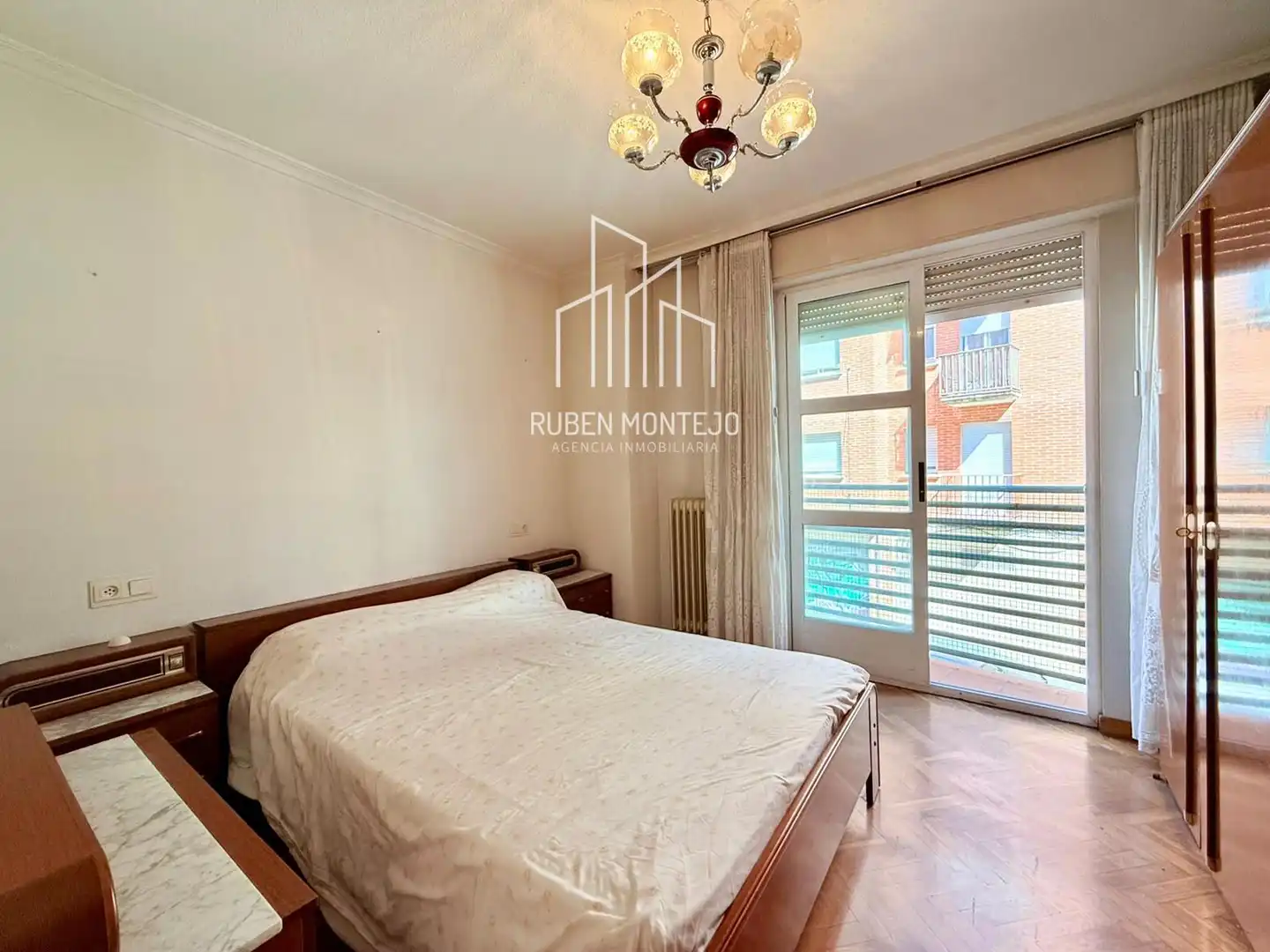 Habitación de Apartamento en venta en Garrido