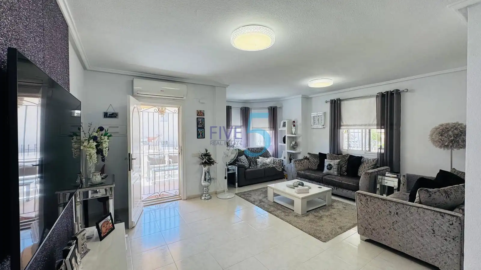 Adosado con terraza en venta en Ciudad Quesada, imagen 2