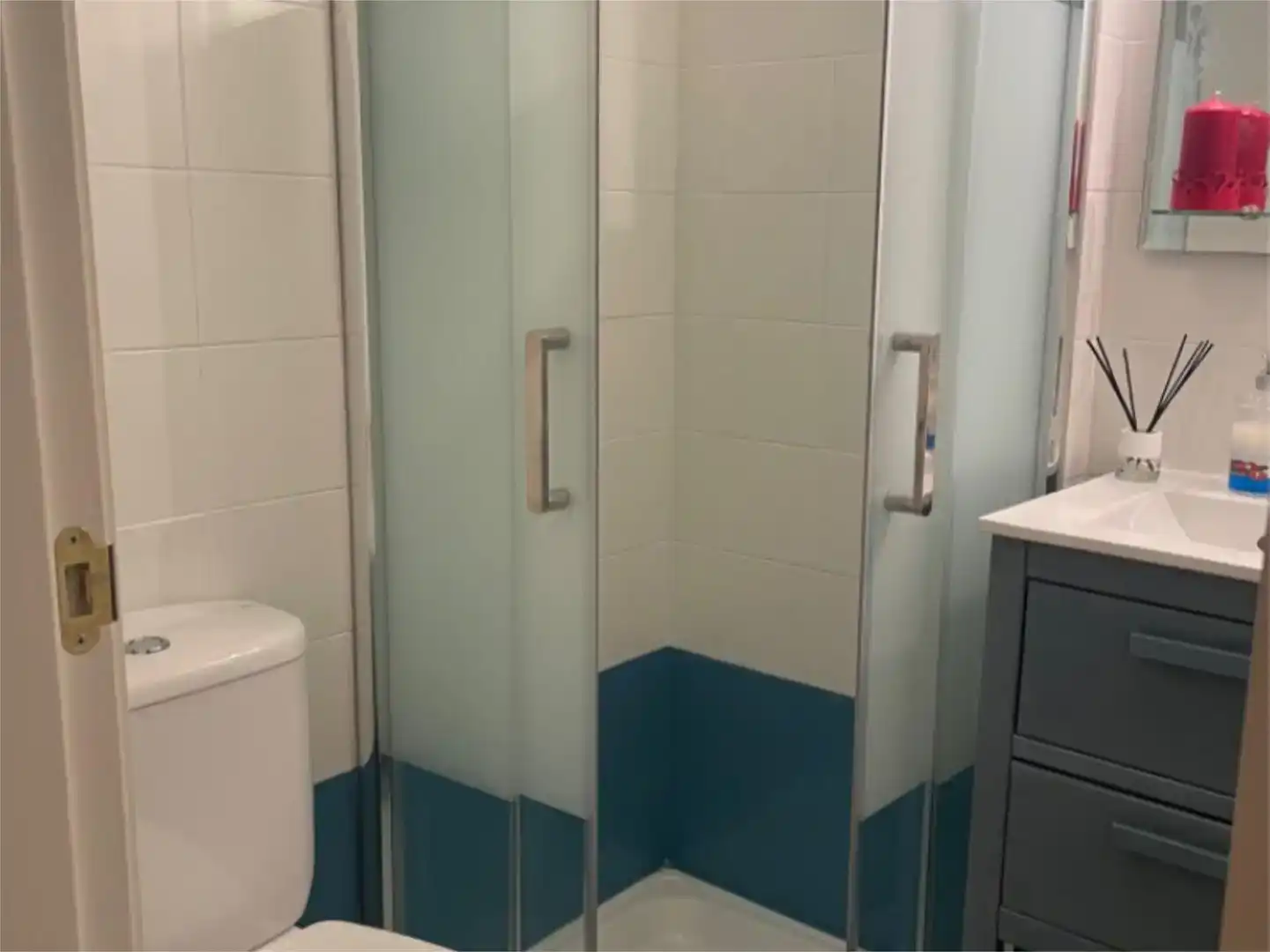 Bathroom of Flat for rent in Rota  with Air Conditioner, Storage room and Swimming Pool