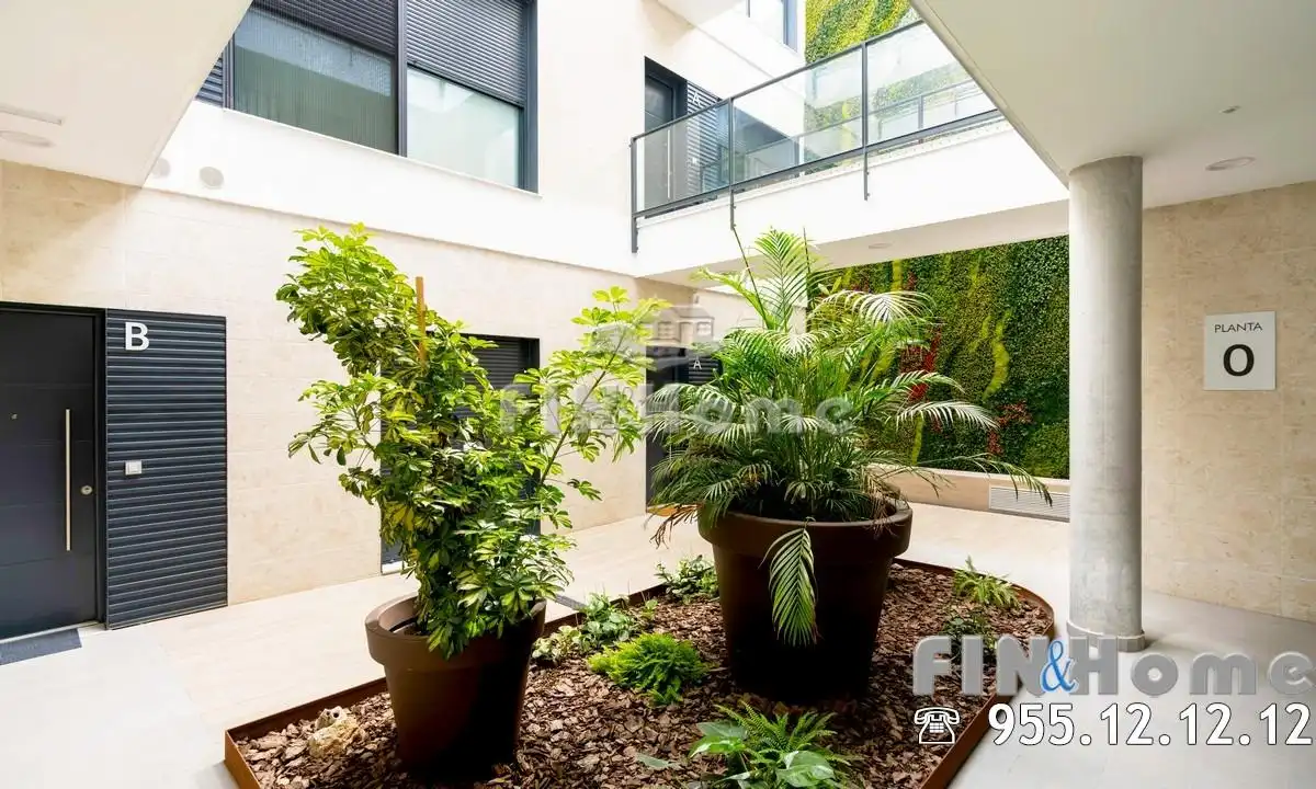 Terraza de Ático en venta en Sevilla con Aire acondicionado, Calefacción y Jardín privado