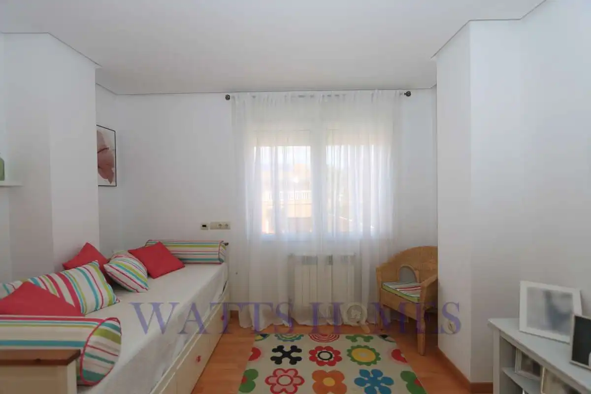 Habitación de Casa o chalet en venta en L'Eliana
