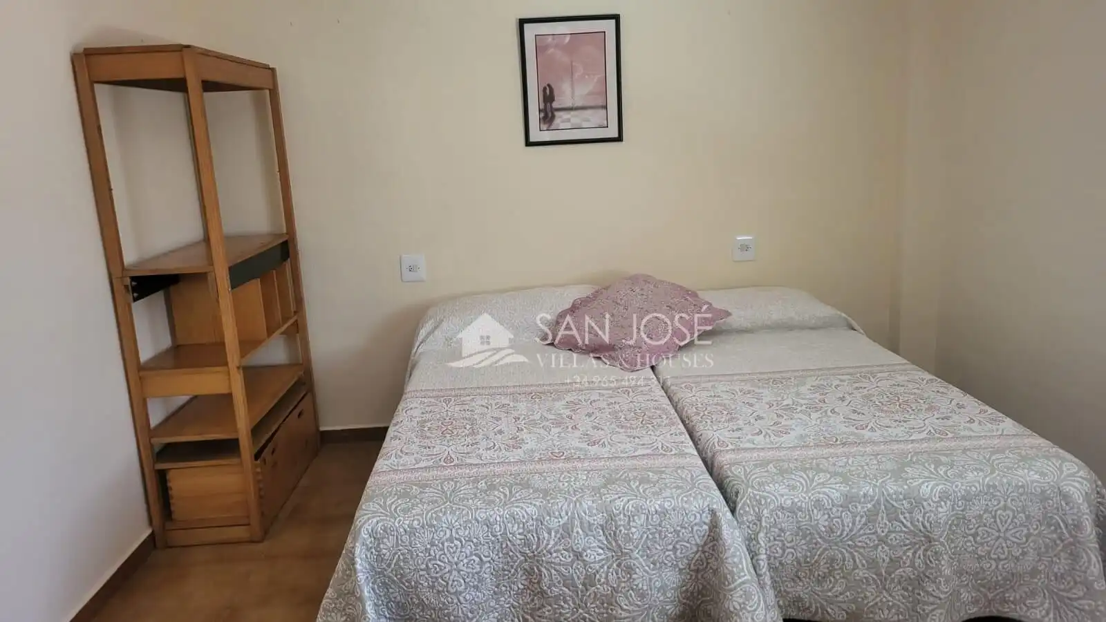 Habitación de Piso de alquiler en El Verger con Aire acondicionado, Amueblado y Balcón