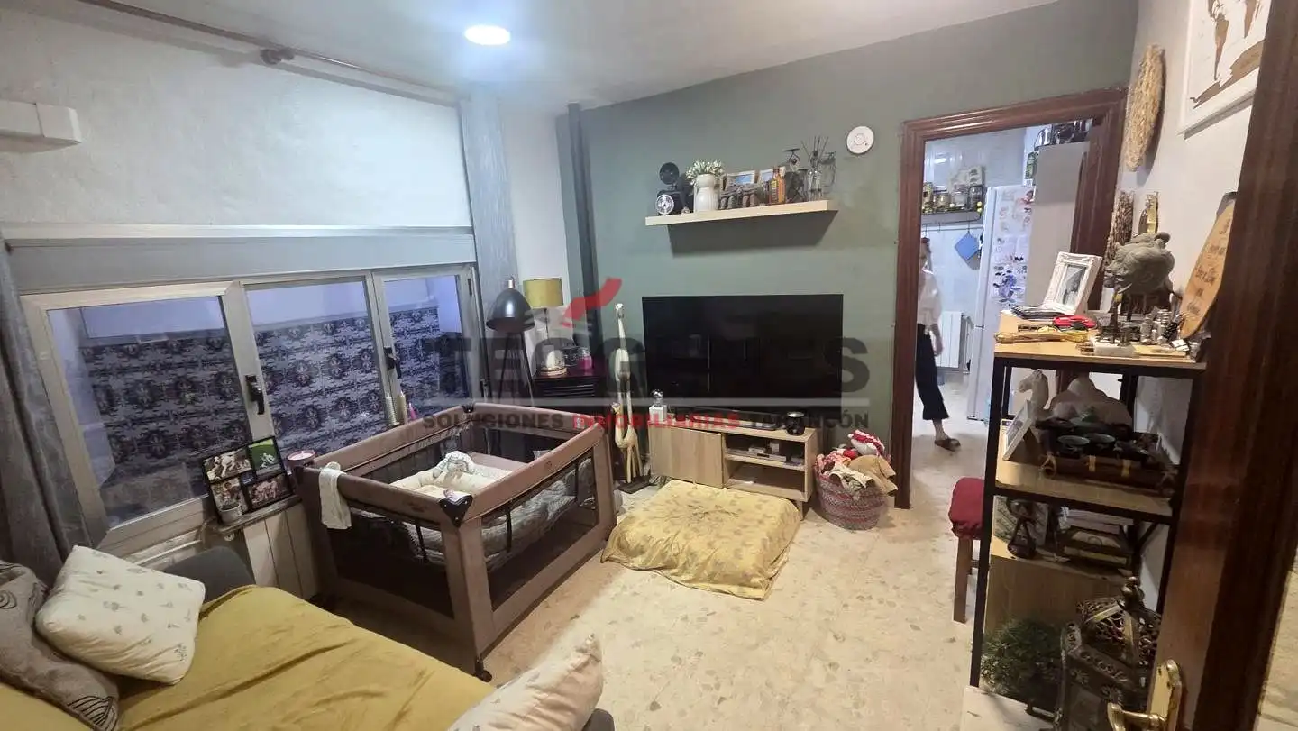 Sala d'estar de Casa o xalet en venda en Santa Cruz de la Zarza amb Aire condicionat i Calefacció
