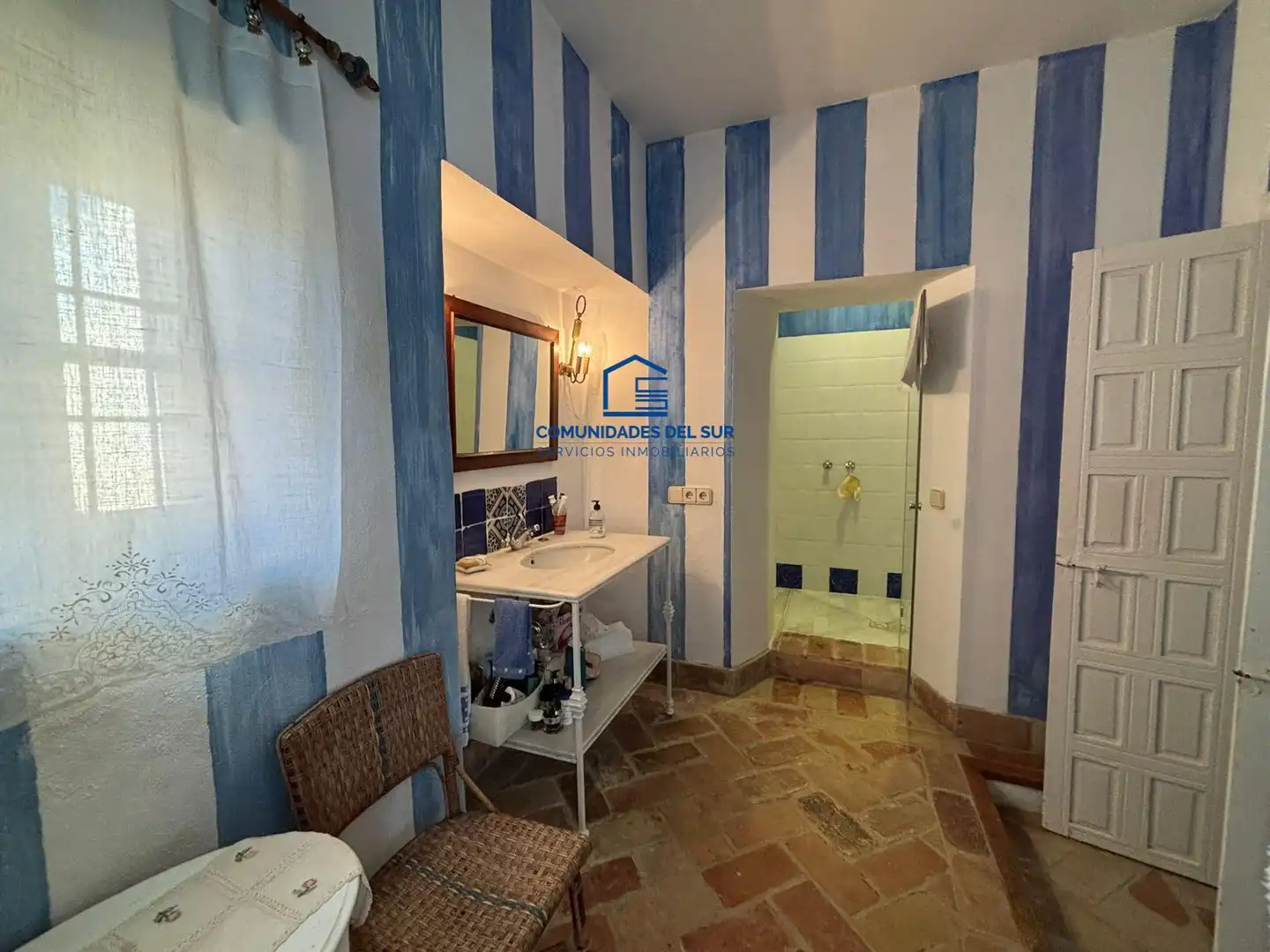 Bany de Casa o xalet de lloguer en El Puerto de Santa María amb Aire condicionat, Terrassa i Piscina