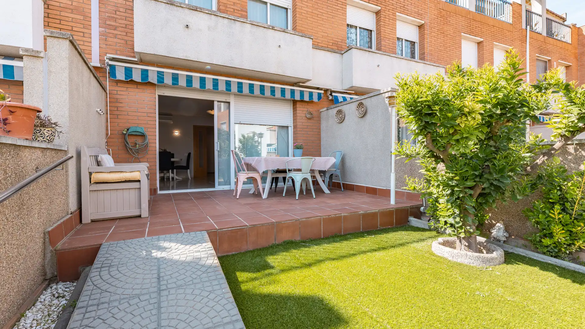 Single-family semi-detached for sale