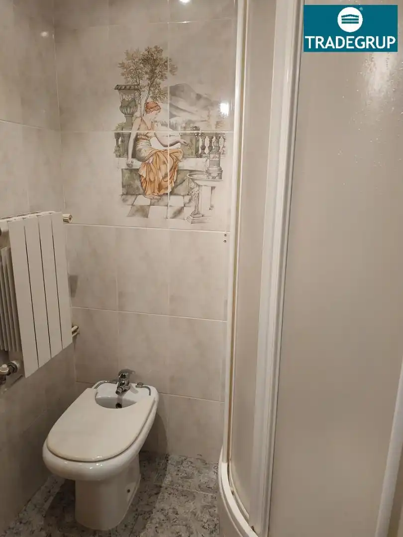 Badezimmer von Wohnungen zum Verkauf in Vallbona d'Anoia mit Heizung
