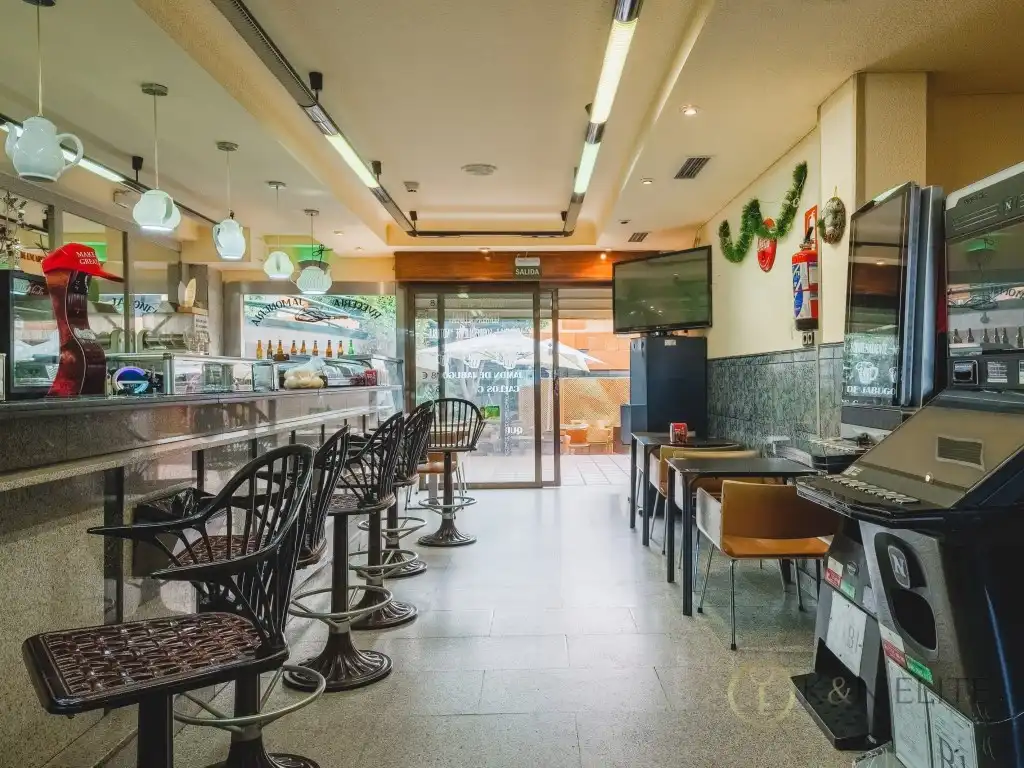 Local comercial en venta en Avenida Monteclaro, imagen 19
