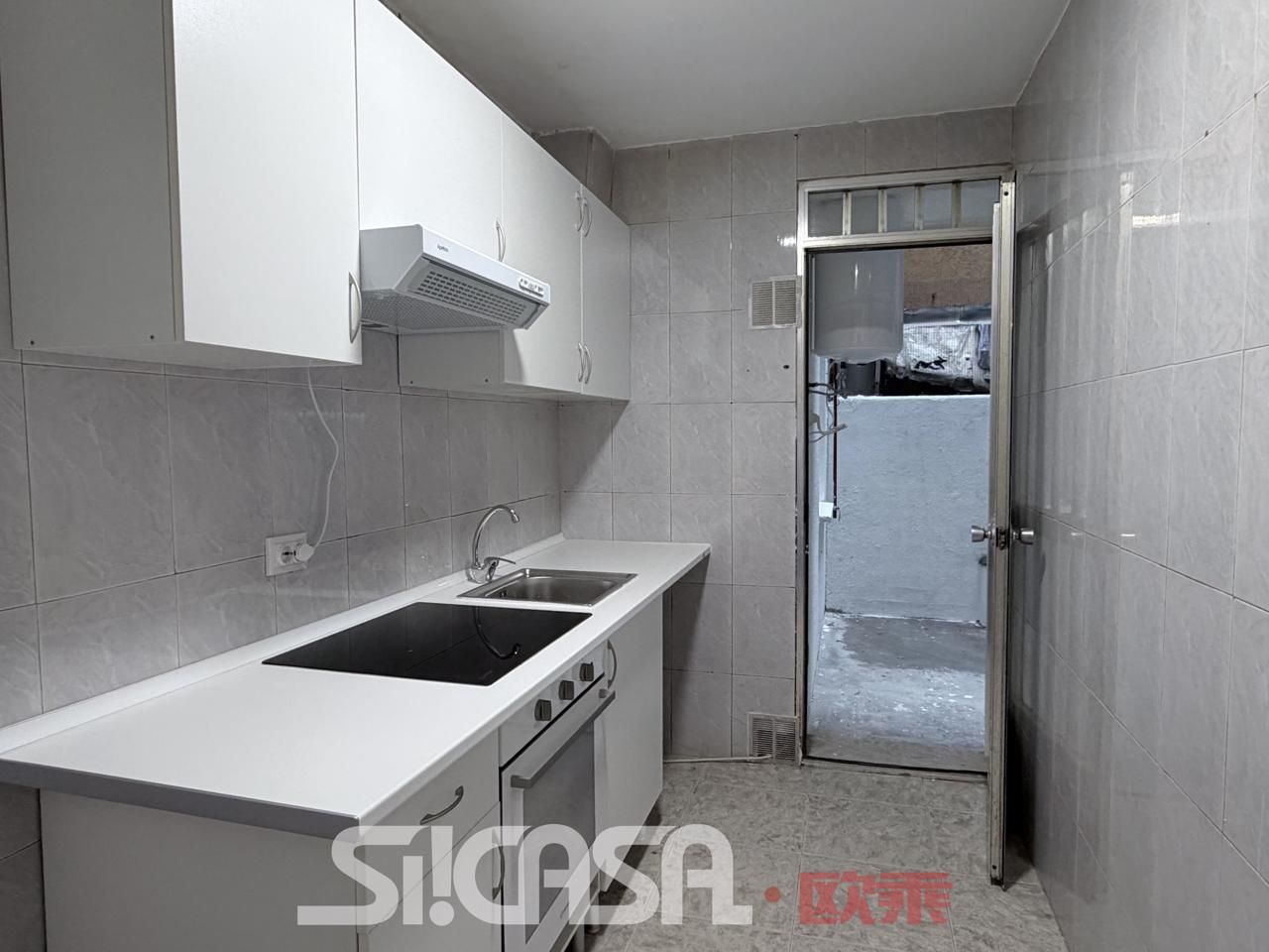 Kitchen of Planta baja for sale in Parla