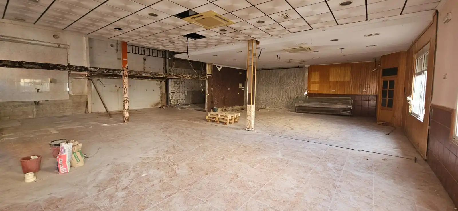 Local comercial en venda a C/ San Martín de Porres, imagen 3