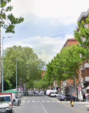 Piso en Alquiler en Avenida de los Cedros en Garrido Norte