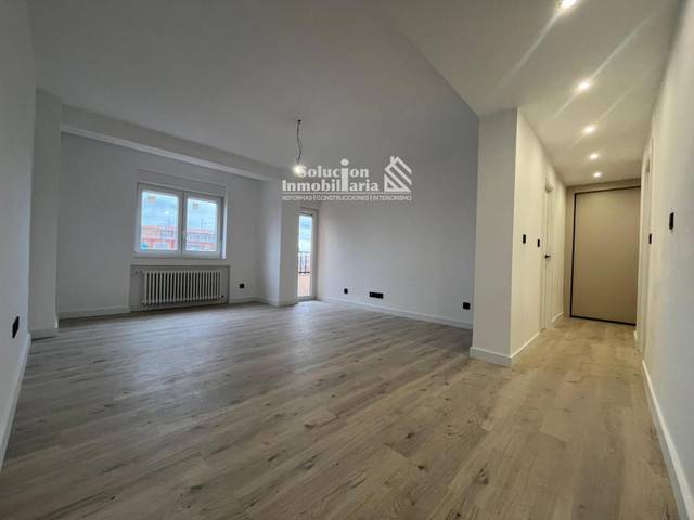 Piso en Alquiler en Garrido Sur