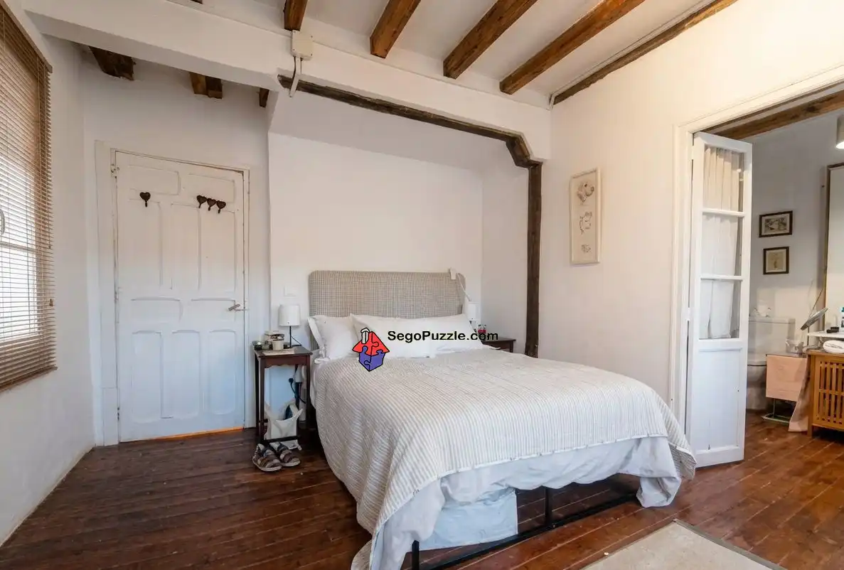 Dormitori de Casa o xalet en venda en Torrecaballeros amb Calefacció