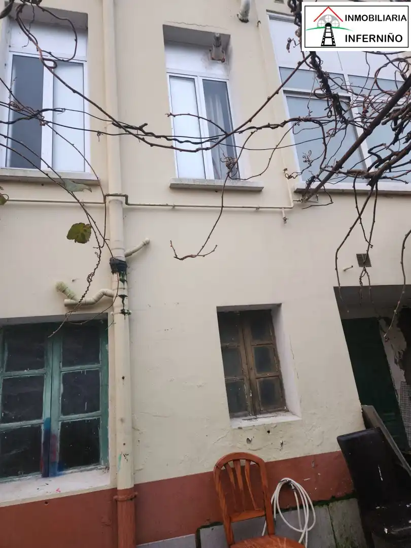 Außenansicht von Wohnung zum Verkauf in Ferrol