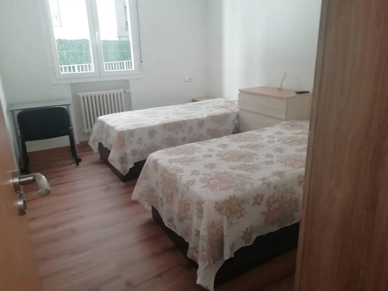 Dormitori de Pis en venda en  Logroño amb Calefacció, Parquet i Terrassa