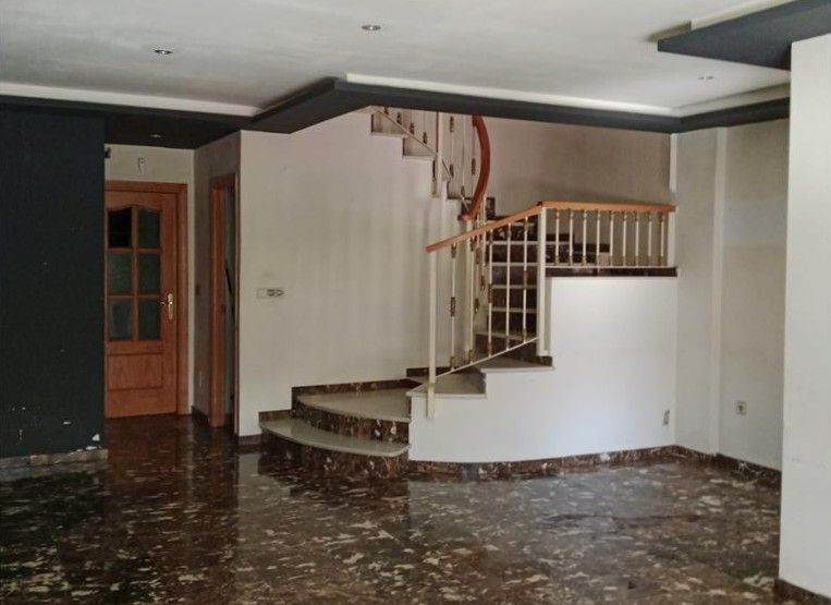 Casa adosada en venda en Atarfe amb Balcó