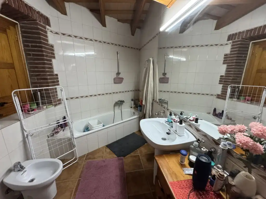 Bathroom of Country homes for sale in Susqueda