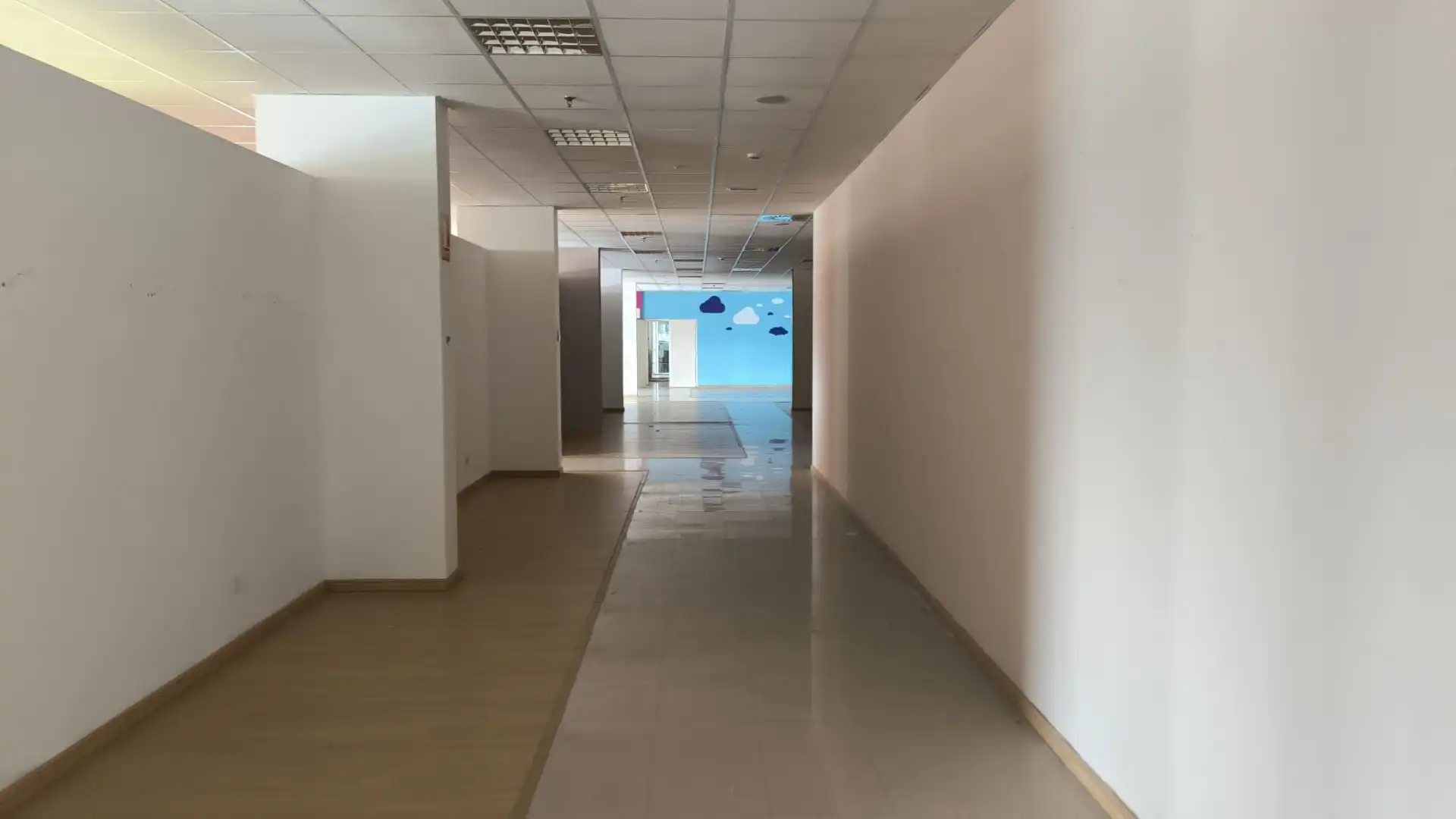 Commercial properties for sale in Brión