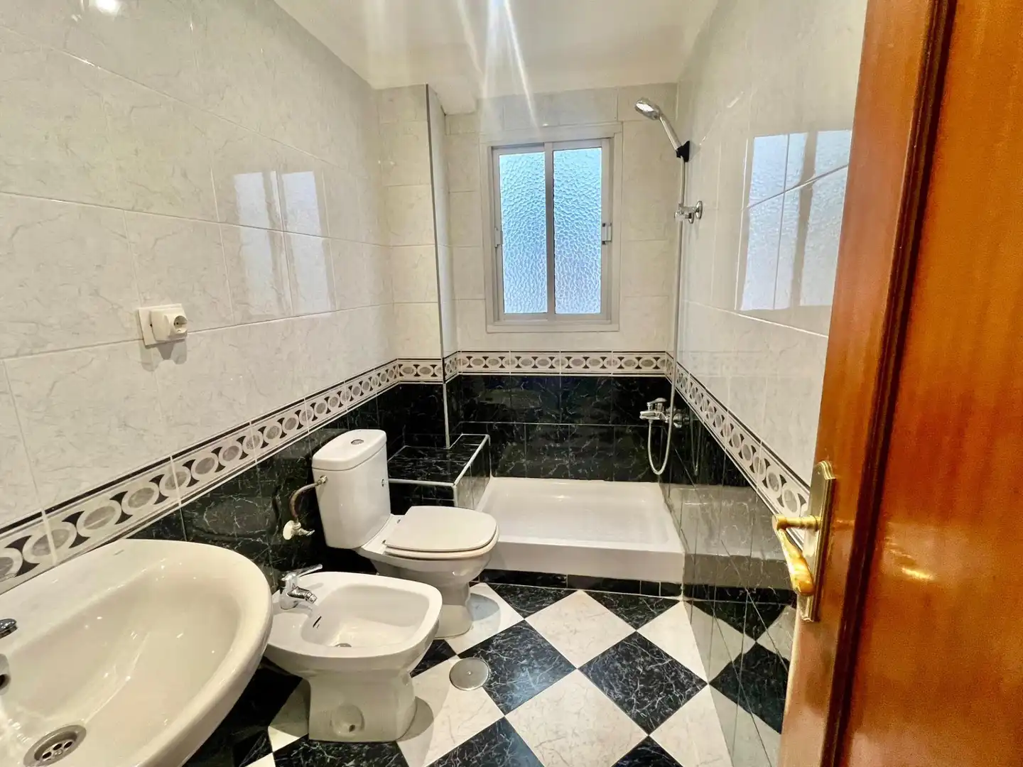 Wohnung zur Miete in Camino de Ronda