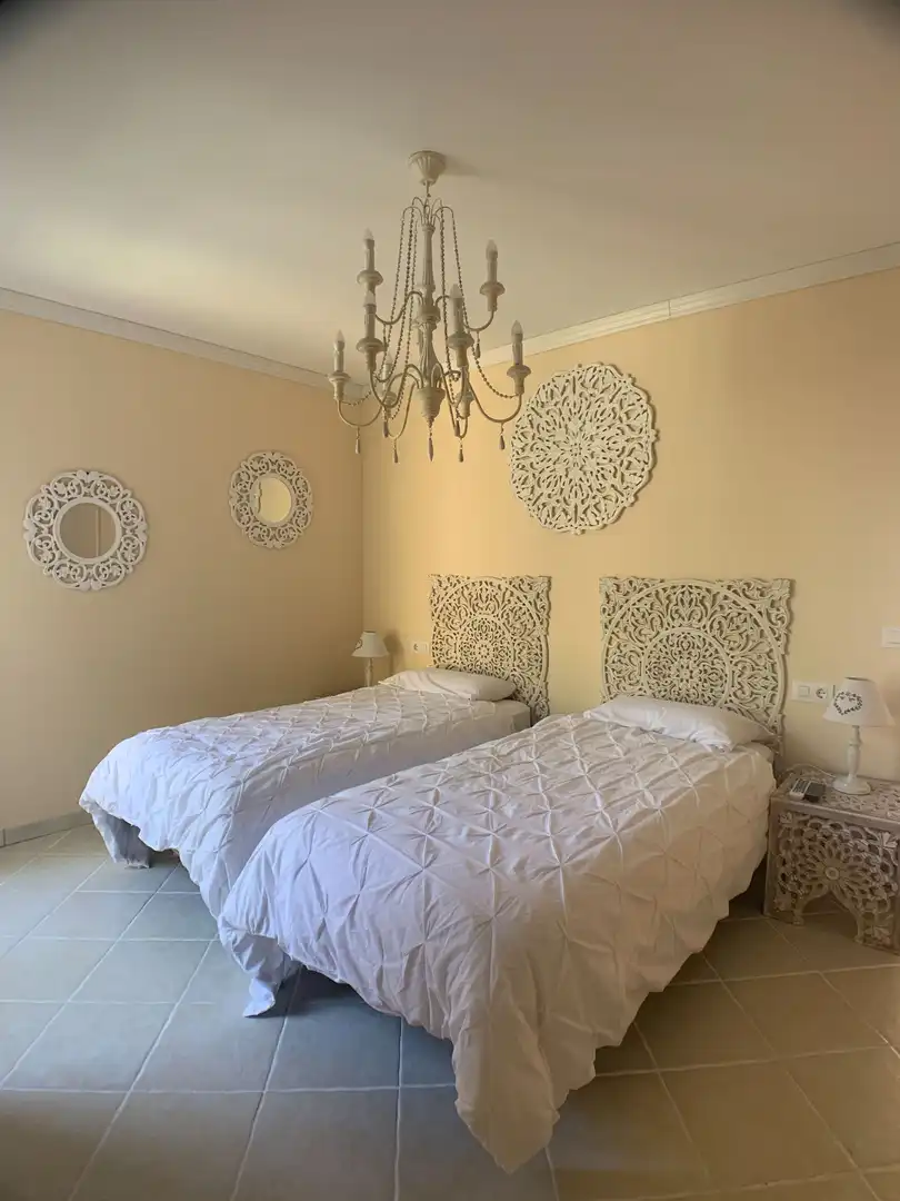 Dormitori de Casa o xalet en venda en Roses amb Calefacció i Jardí privat