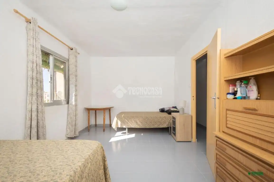 Habitación de Piso en venta en Almería