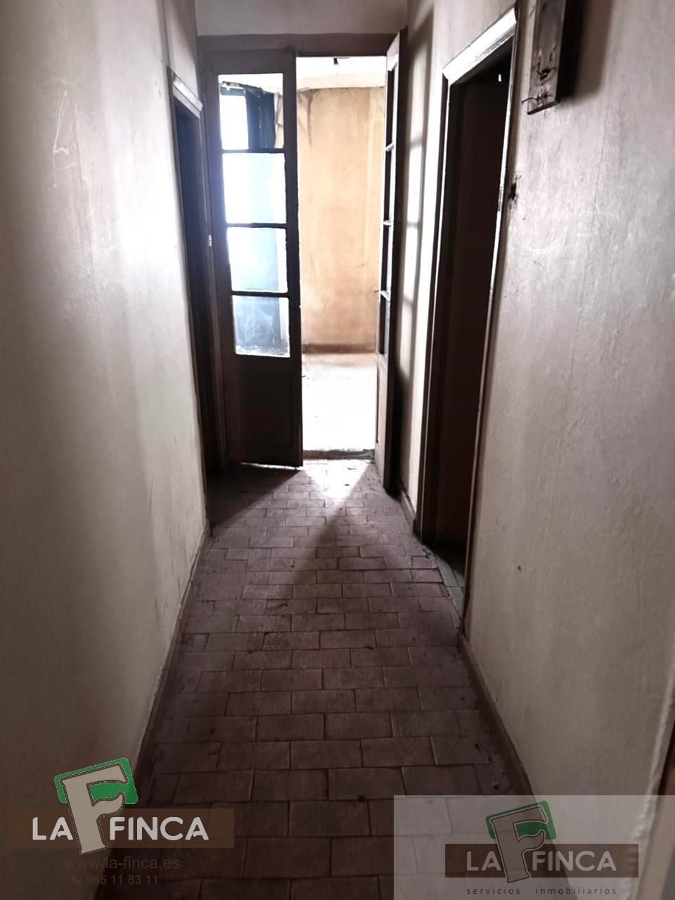 Edificio en venta en Oviedo 