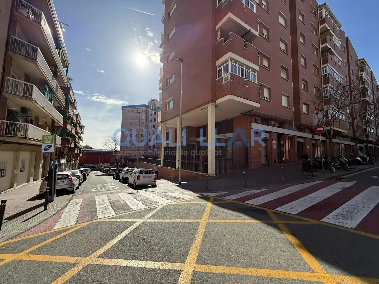 Vista exterior de Piso en venta en Esplugues de Llobregat con Calefacción y Balcón