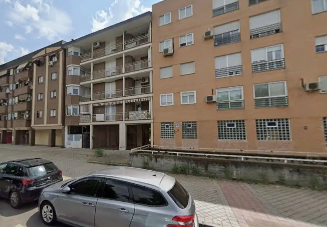 Außenansicht von Garage zum Verkauf in Leganés