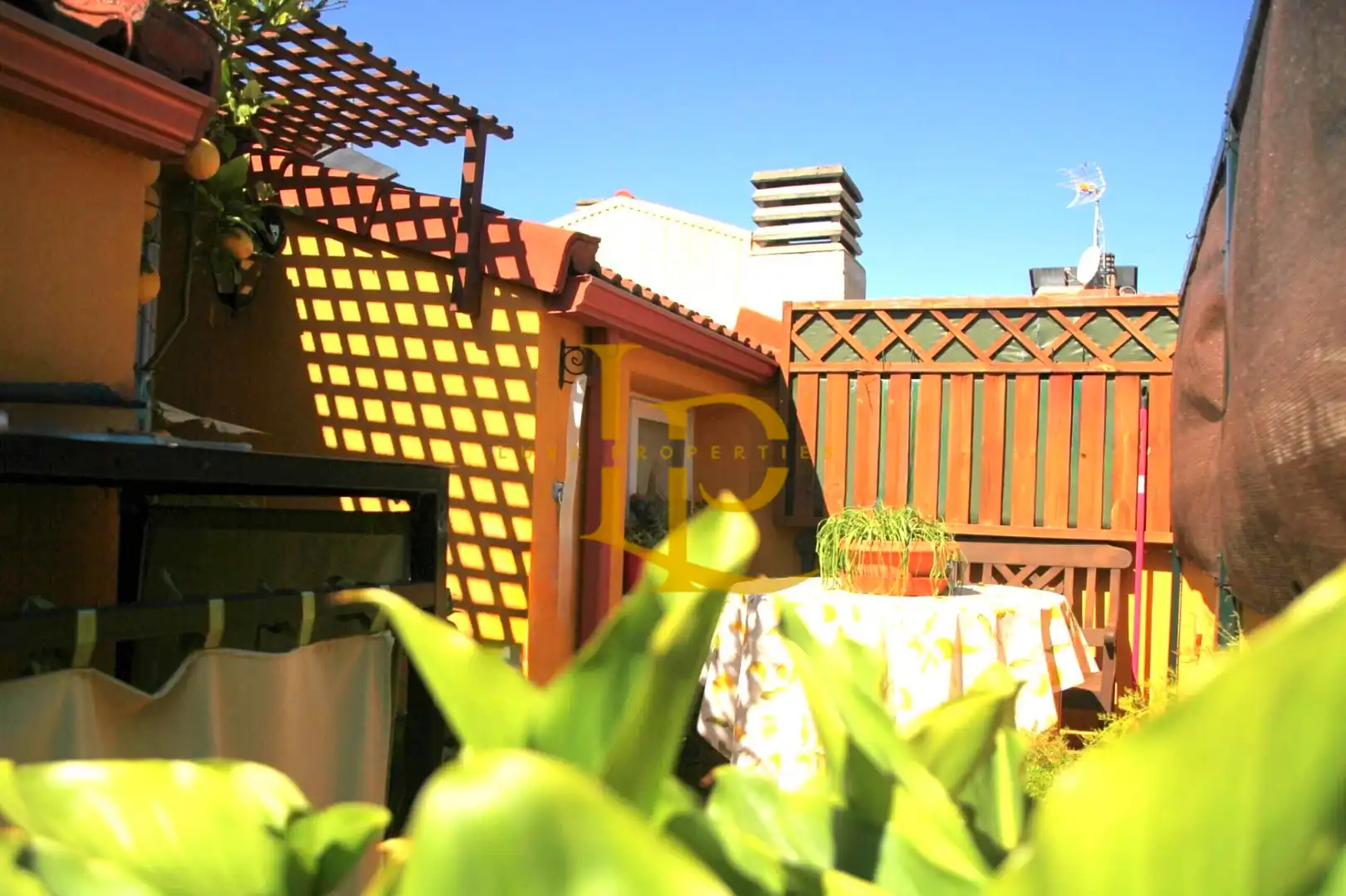 Jardí de Dúplex en venda en Rubí amb Calefacció, Terrassa i Forn