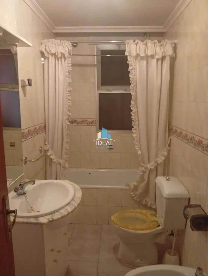 Baño de Piso en venta en Don Benito con Aire acondicionado