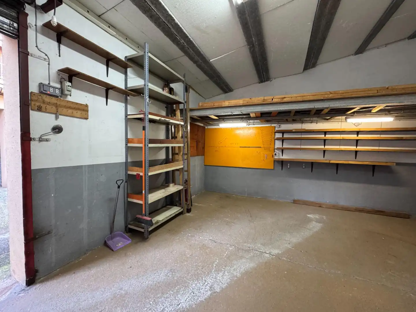 Garage zum Verkauf in Manresa