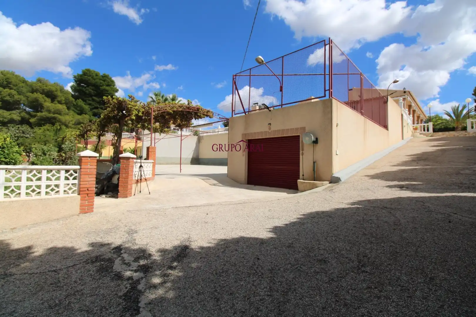 Aparcament de Casa o xalet en venda en Alicante / Alacant amb Aire condicionat, Calefacció i Jardí privat