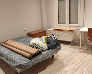 Bedroom of Flat to rent in Vic  with Heating, Furnished and Balcony