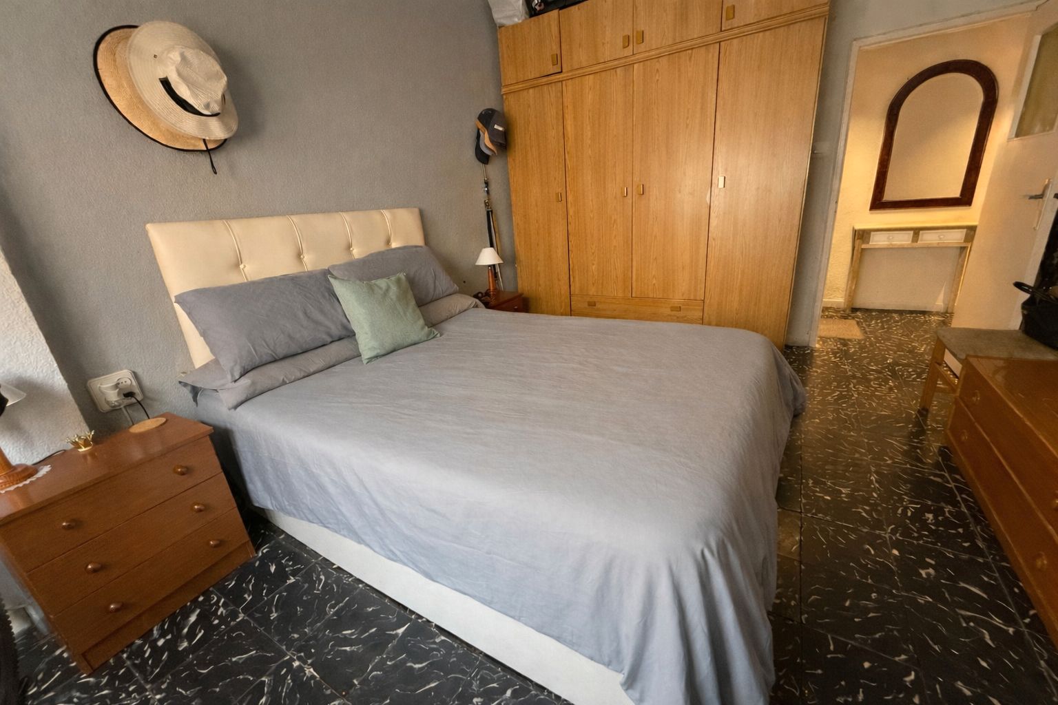 Habitación de Piso en venta en  Valencia Capital con Horno, Lavadora y Microondas